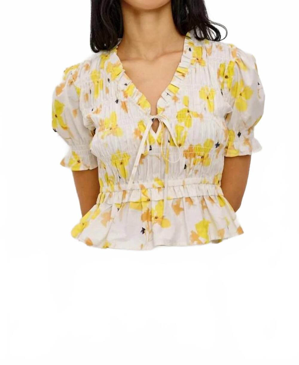 NEW RAILS fontaine short puff sleeve top in white